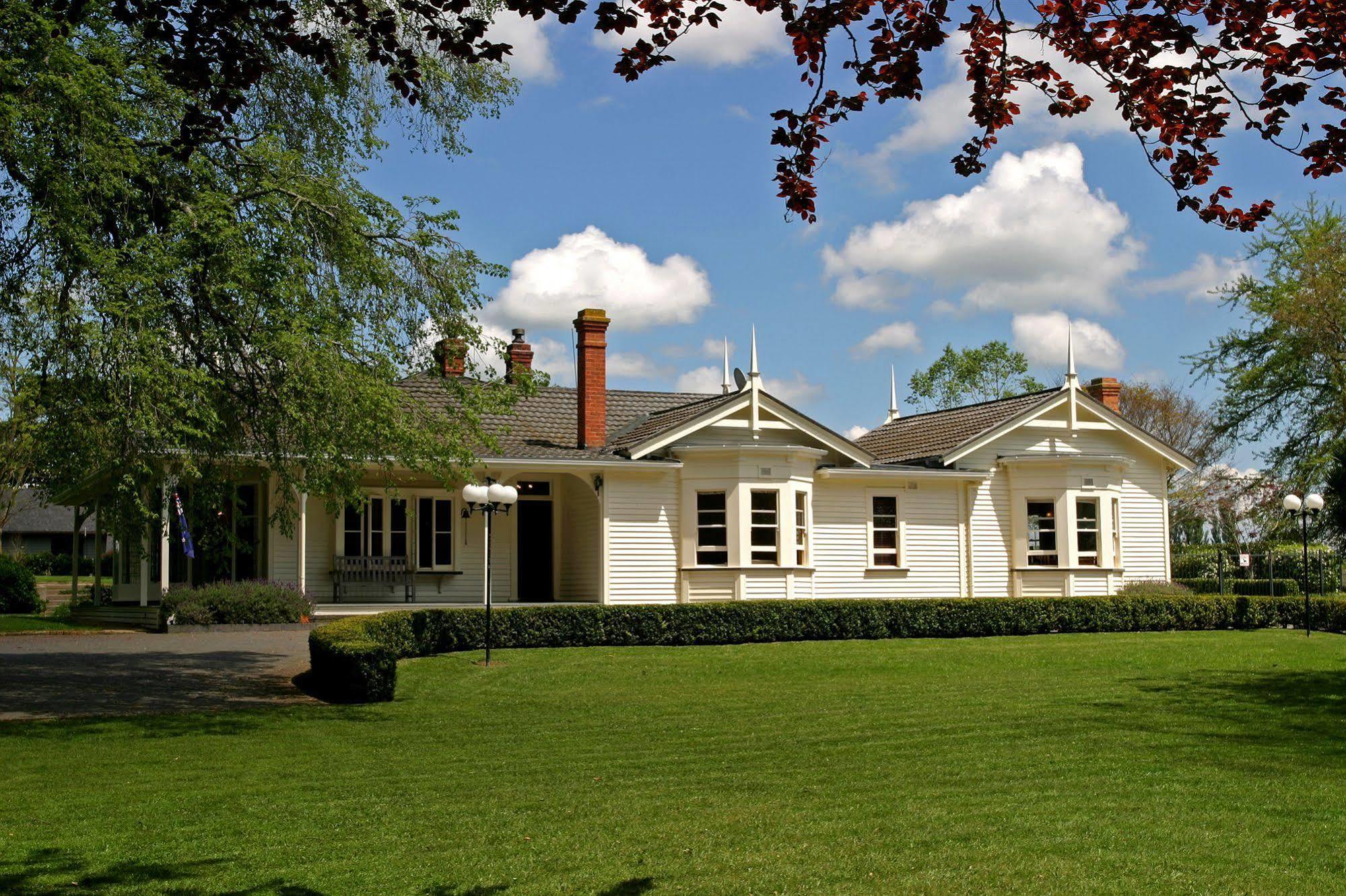Oak Lane Lodge Hamilton Exterior photo