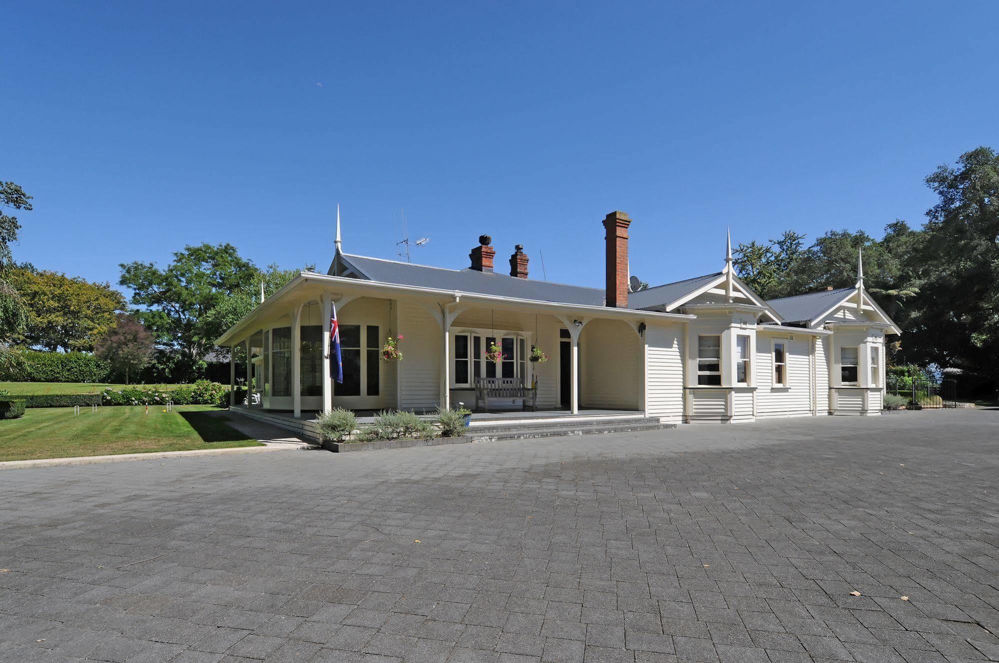 Oak Lane Lodge Hamilton Exterior photo