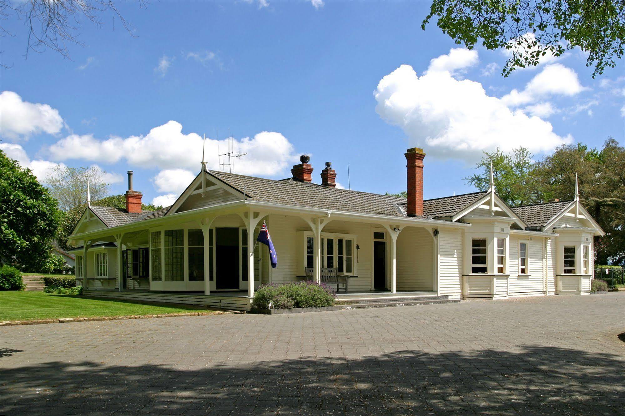 Oak Lane Lodge Hamilton Exterior photo