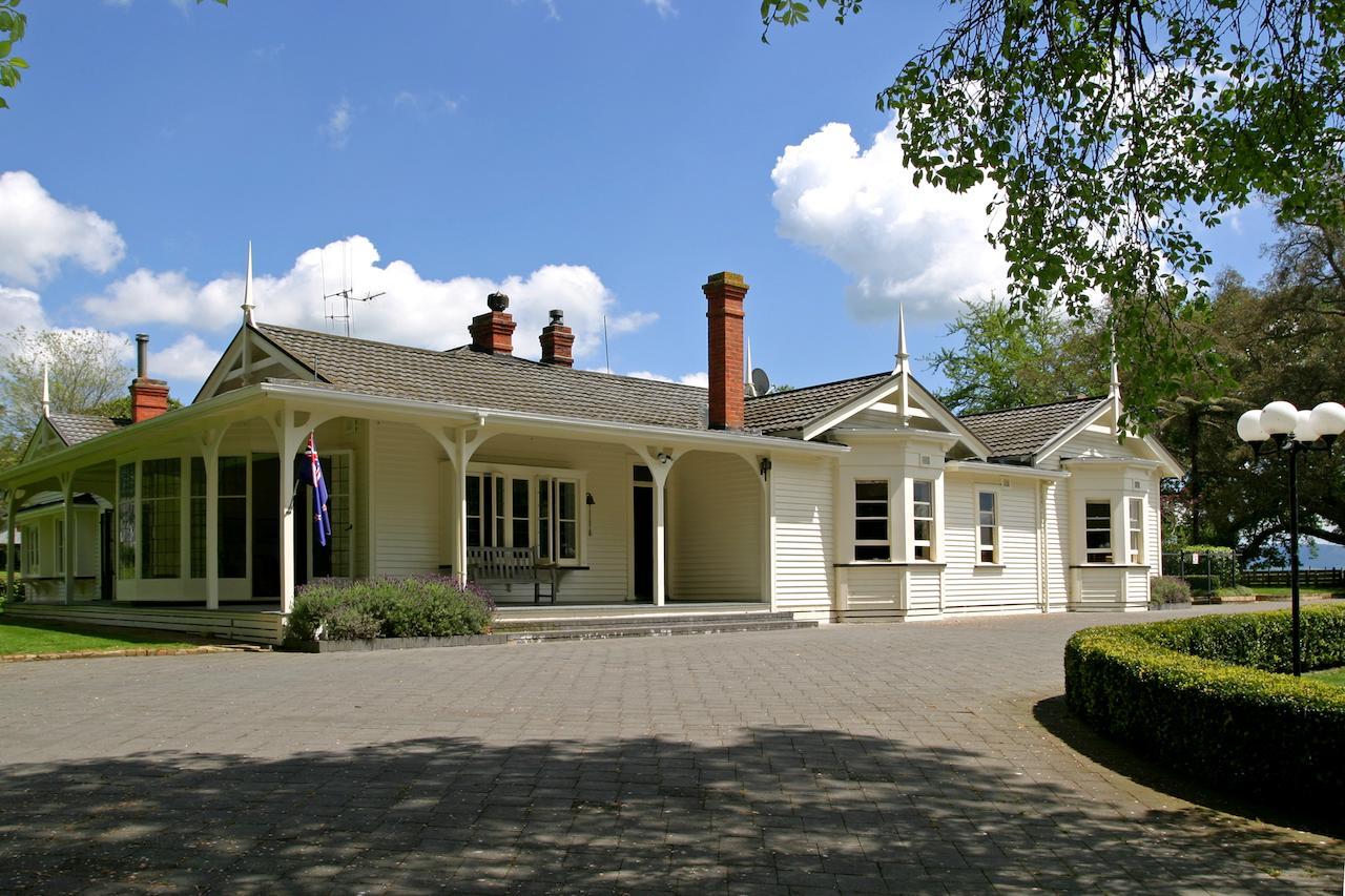 Oak Lane Lodge Hamilton Exterior photo